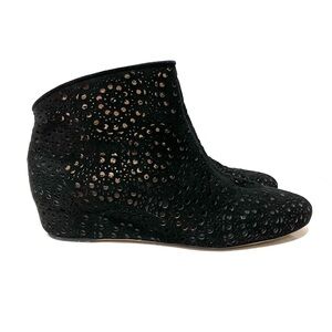ALAIA Paris Laser Cut Suede Ankle Bootie Boots 38.5